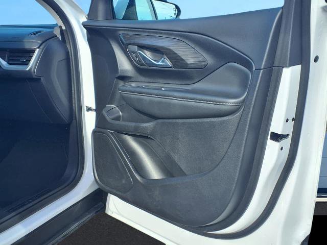 Used 2024 GMC Terrain SLE image 12