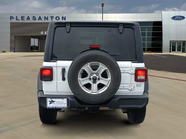 Used 2023 Jeep Wrangler Unlimited Sport AWD/4WD image 4