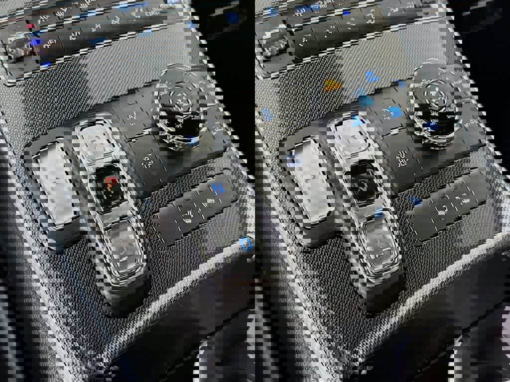 Used 2021 Hyundai Santa Fe SEL w/ Convenience Package image 22