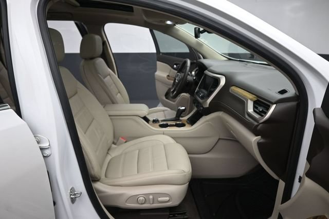 Used 2019 GMC Acadia Denali w/ Technology Package FWD image 31