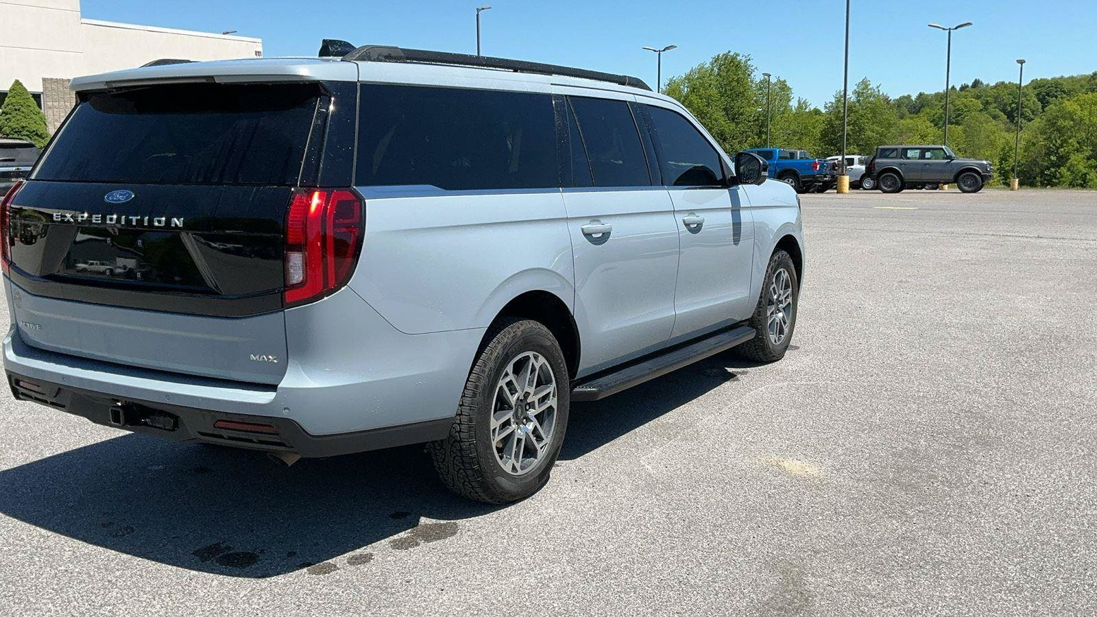 Certified 2026 Ford Expedition Max Active AWD/4WD image 8