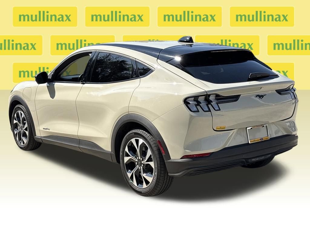 Certified 2025 Ford Mustang Mach-E Select w/ Comfort Package Lite image 4