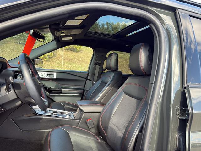 Certified 2022 Ford Explorer ST-Line w/ Class IV Trailer Tow Package image 11