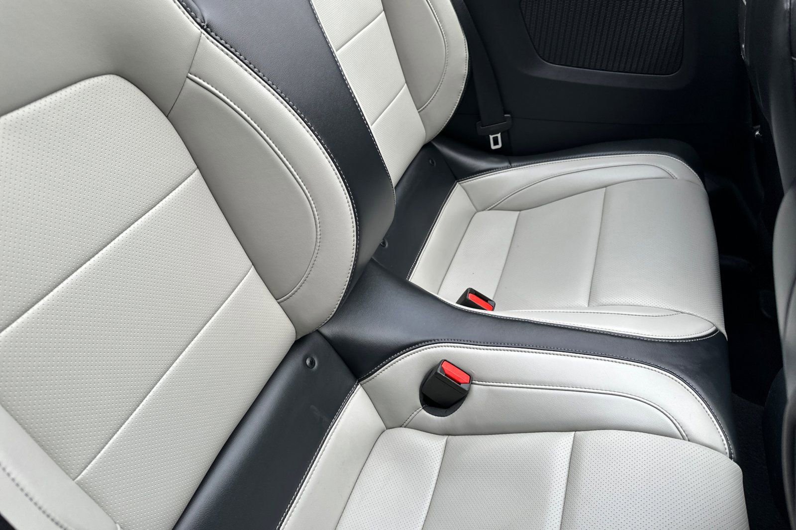 Certified 2024 Ford Mustang Premium RWD image 18
