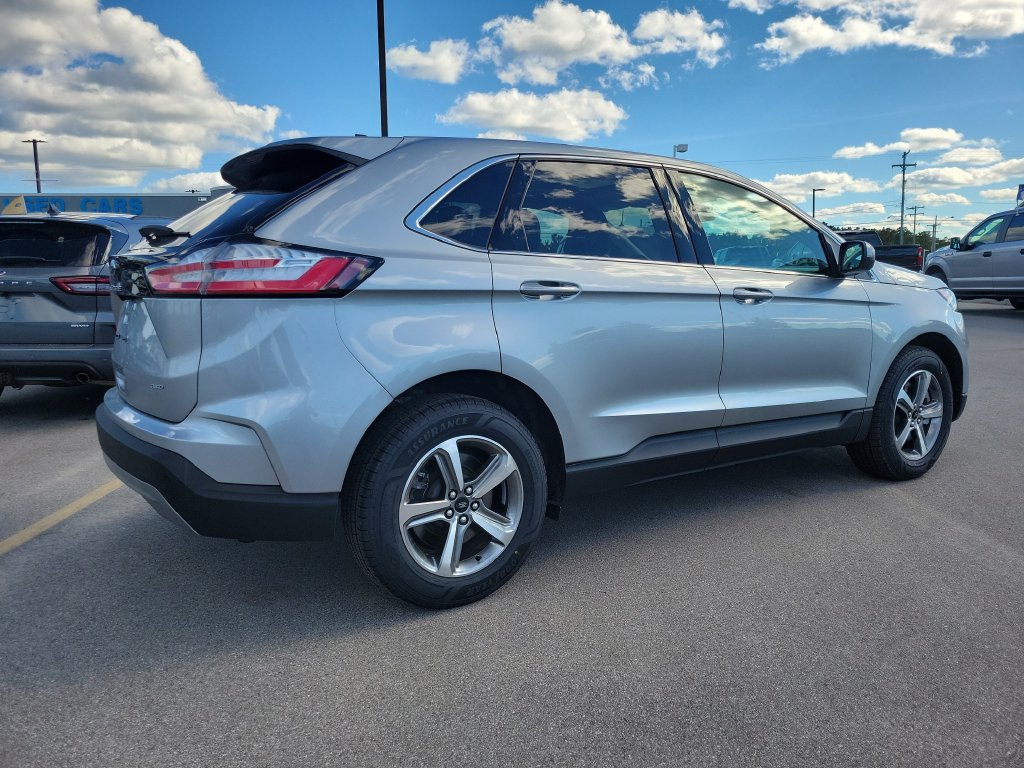 Certified 2024 Ford Edge SEL w/ Convenience Package AWD/4WD image 4