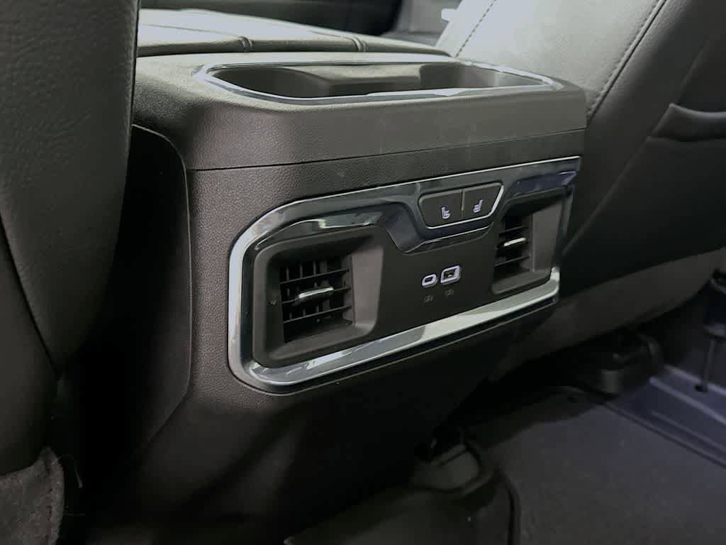 Used 2024 GMC Sierra 1500 Denali AWD/4WD image 13