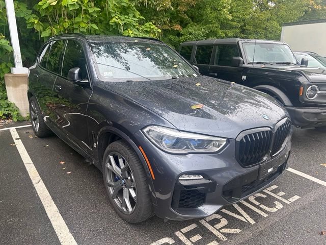 Used 2019 BMW X5 xDrive50i w/ M Sport Package AWD/4WD image 3