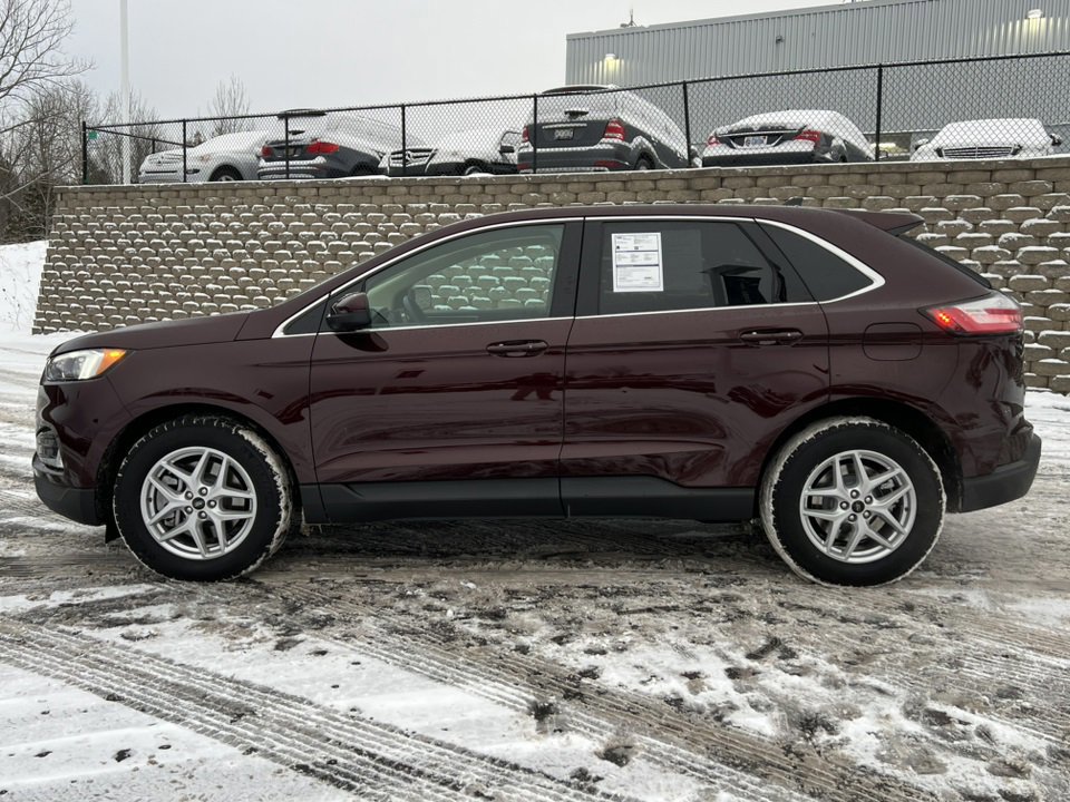 Certified 2024 Ford Edge SEL w/ Convenience Package image 5