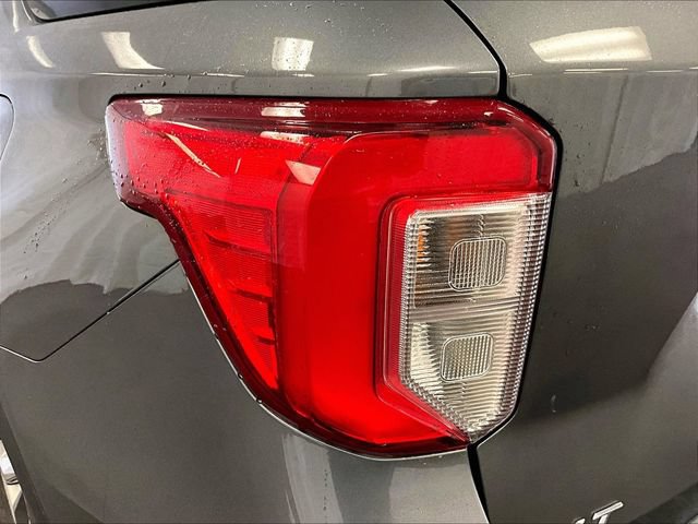 Certified 2023 Ford Explorer XLT w/ Equipment Group 202A AWD/4WD image 29