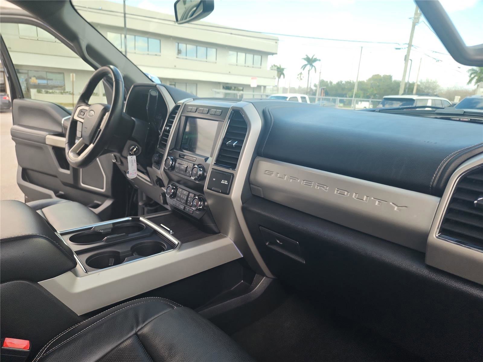 Certified 2020 Ford F250 Lariat w/ Chrome Package image 26