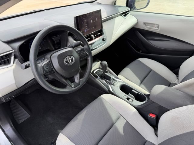 Used 2026 Toyota Corolla LE FWD image 12