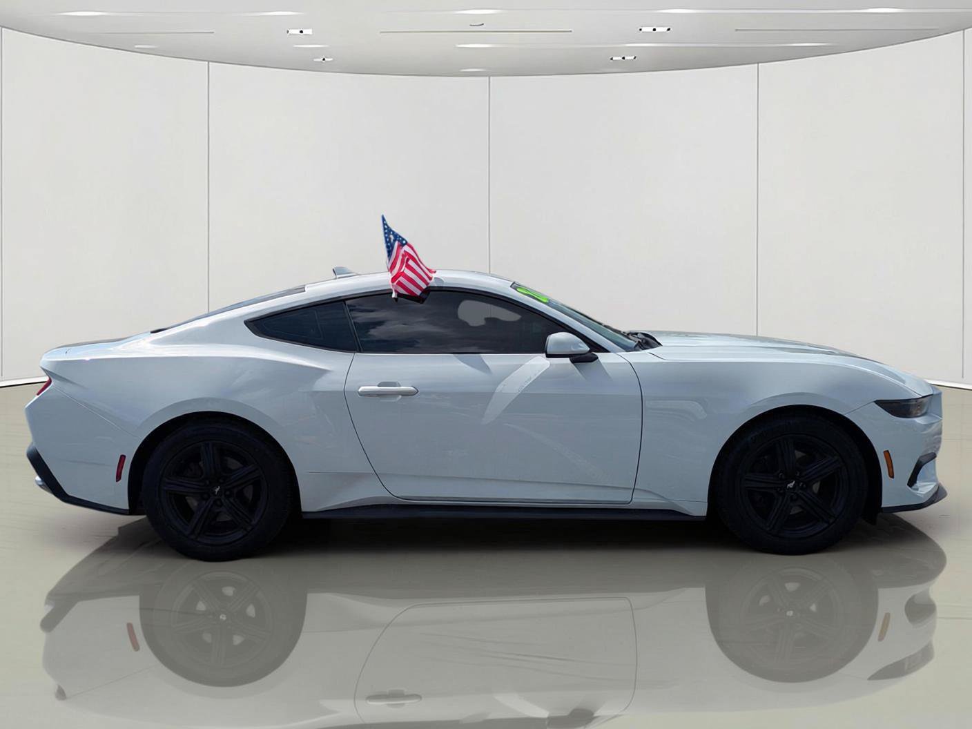 Certified 2026 Ford Mustang Coupe RWD image 5