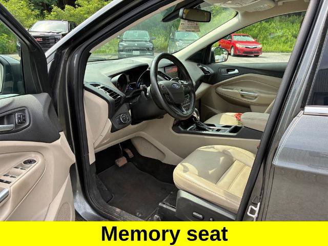 Certified 2019 Ford Escape Titanium AWD/4WD image 8