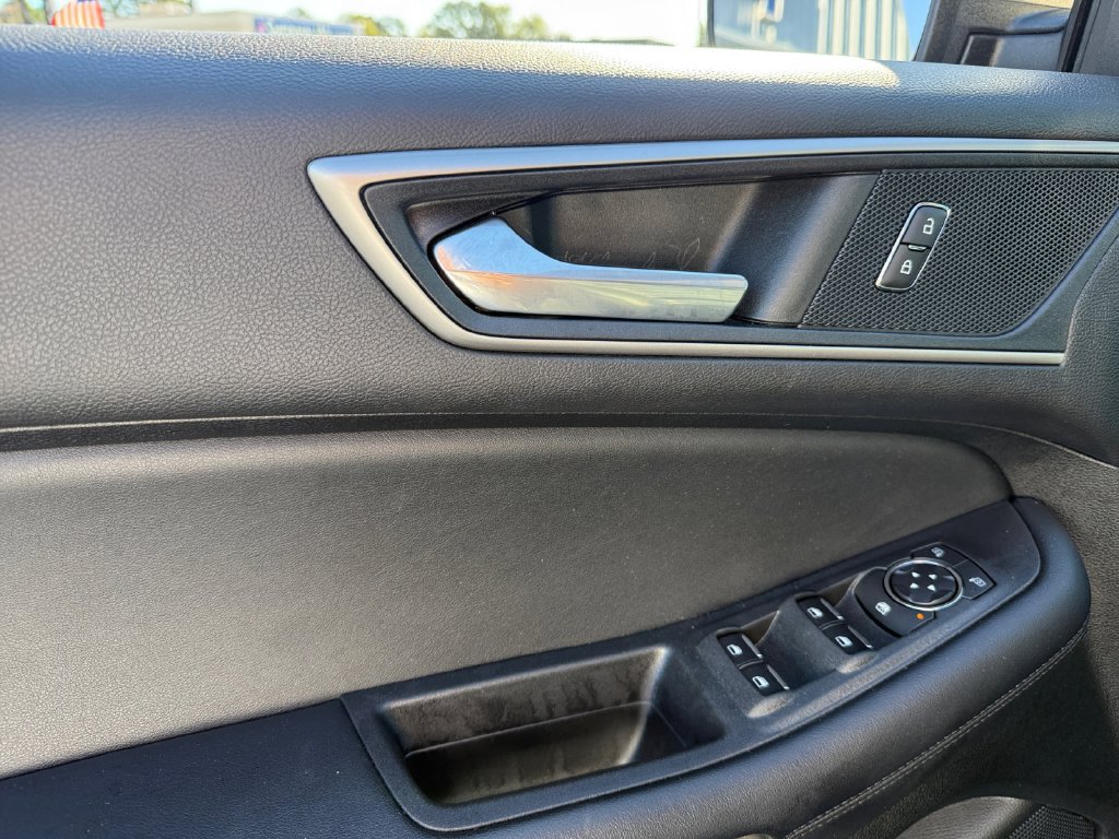 Certified 2022 Ford Edge SEL AWD/4WD image 17