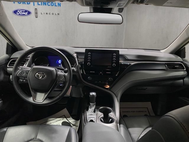 Used 2021 Toyota Camry SE AWD/4WD image 2