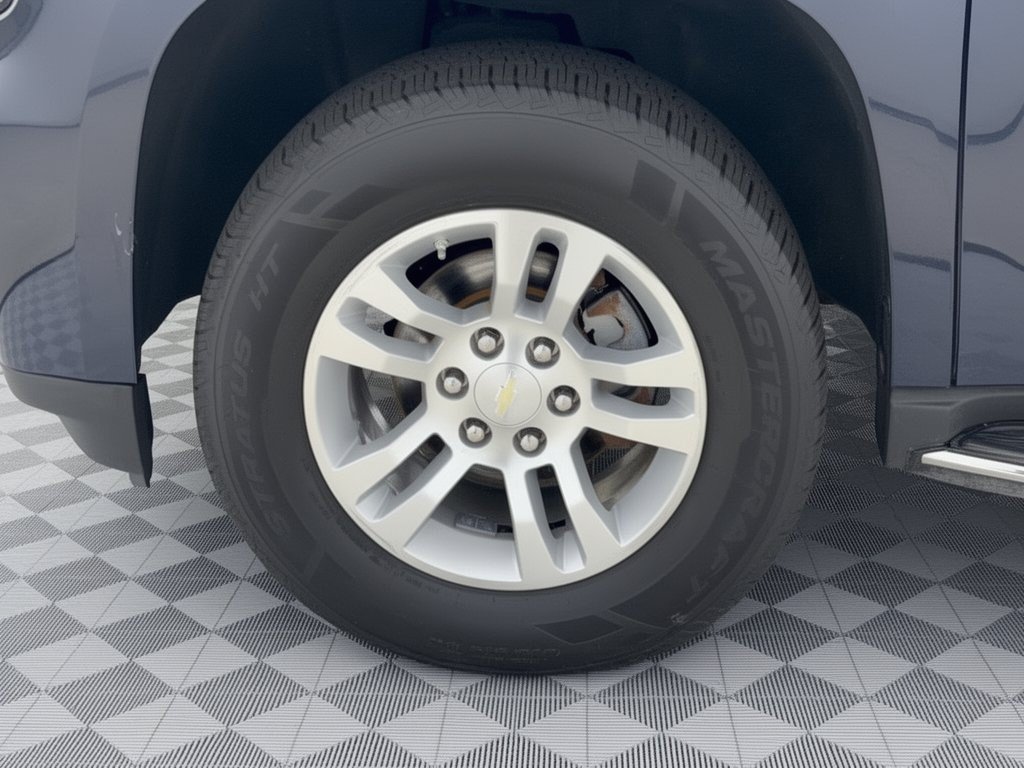 Used 2018 Chevrolet Tahoe Premier AWD/4WD image 13