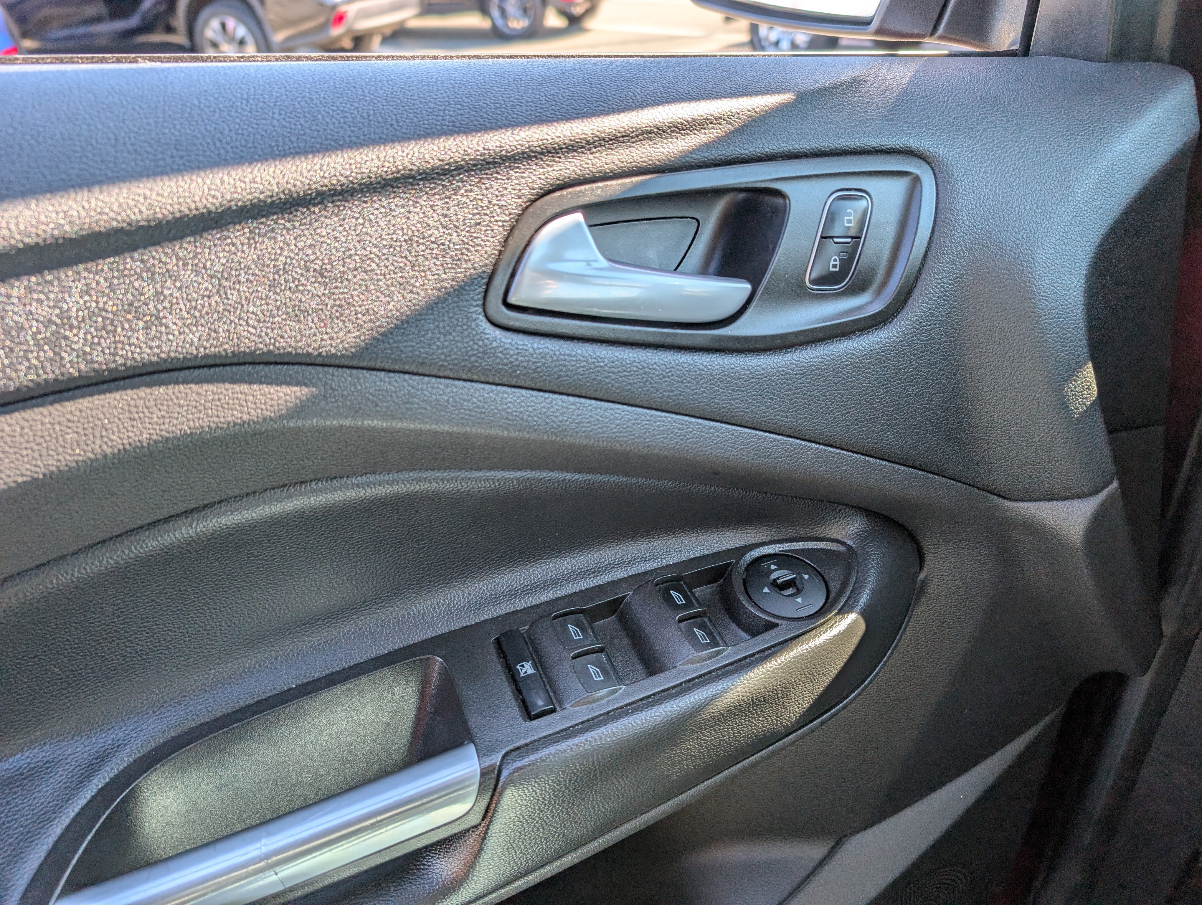 Certified 2018 Ford Escape SEL image 18