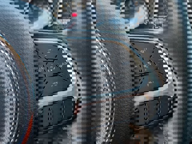 Used 2019 Jeep Compass Latitude w/ Cold Weather Group image 18