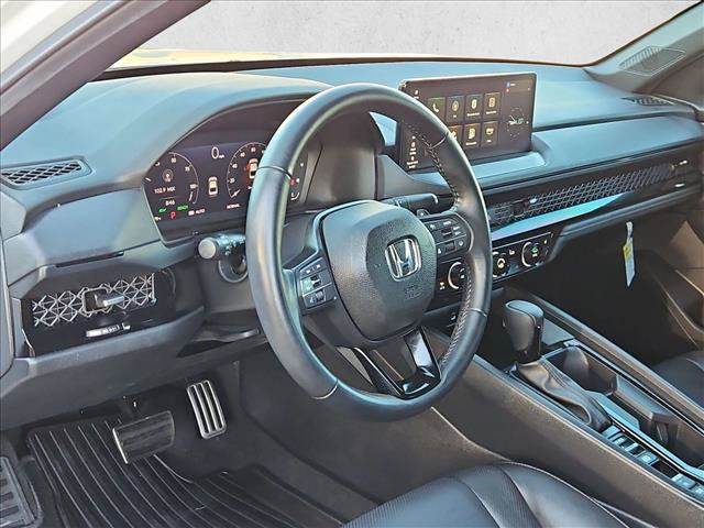 Used 2025 Honda Accord Sport image 9