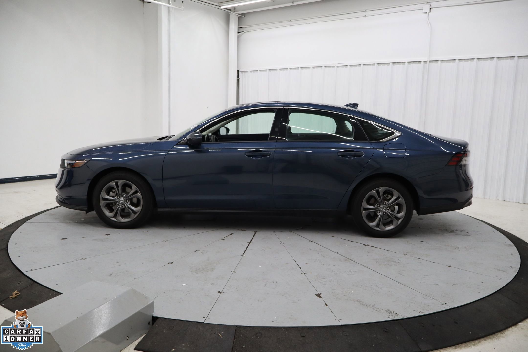 Used 2024 Honda Accord EX image 4