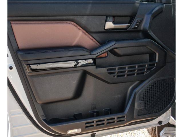 Used 2025 Toyota 4Runner Limited AWD/4WD image 13