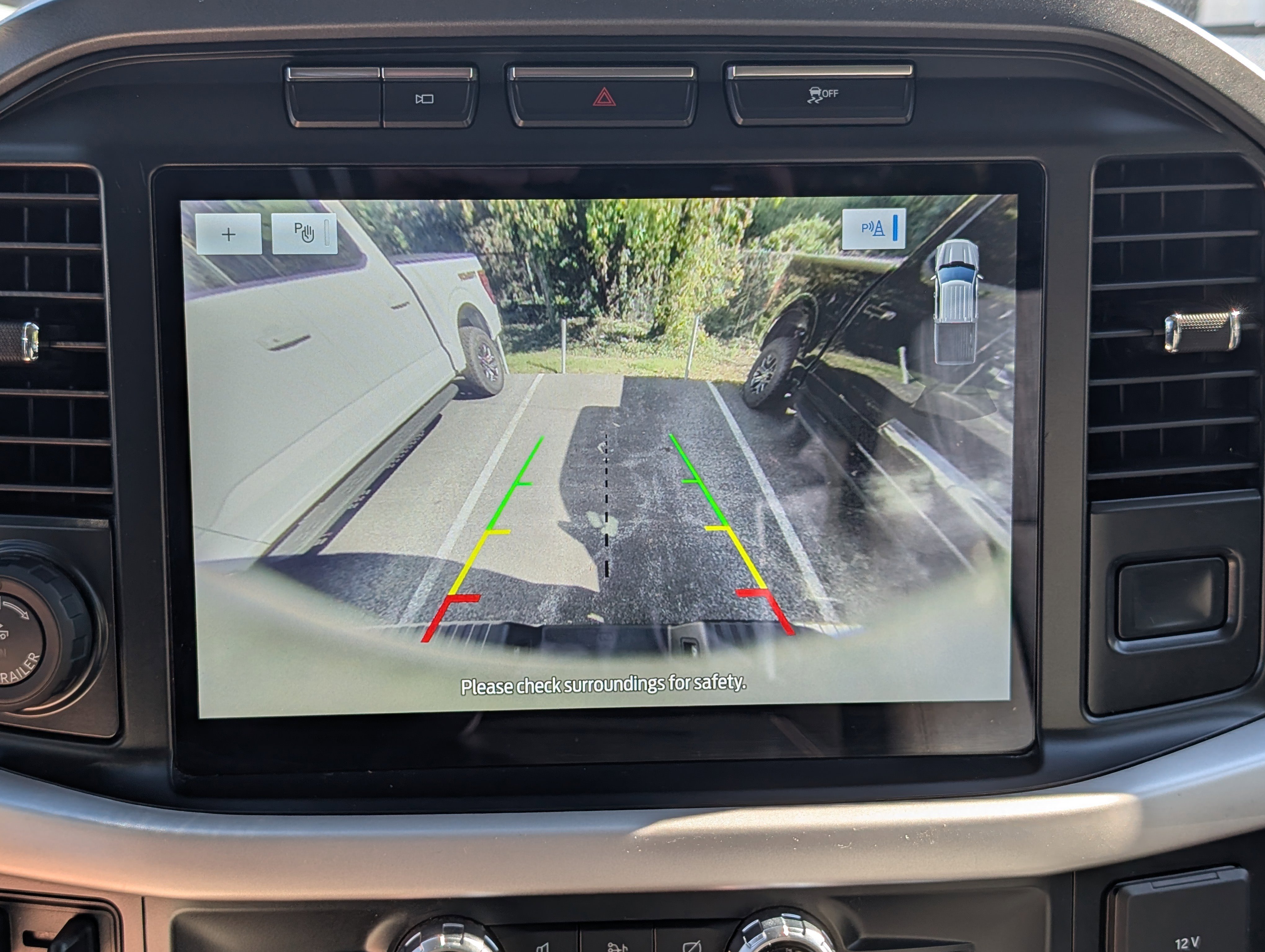 Certified 2022 Ford F150 XLT w/ Equipment Group 302A High image 29