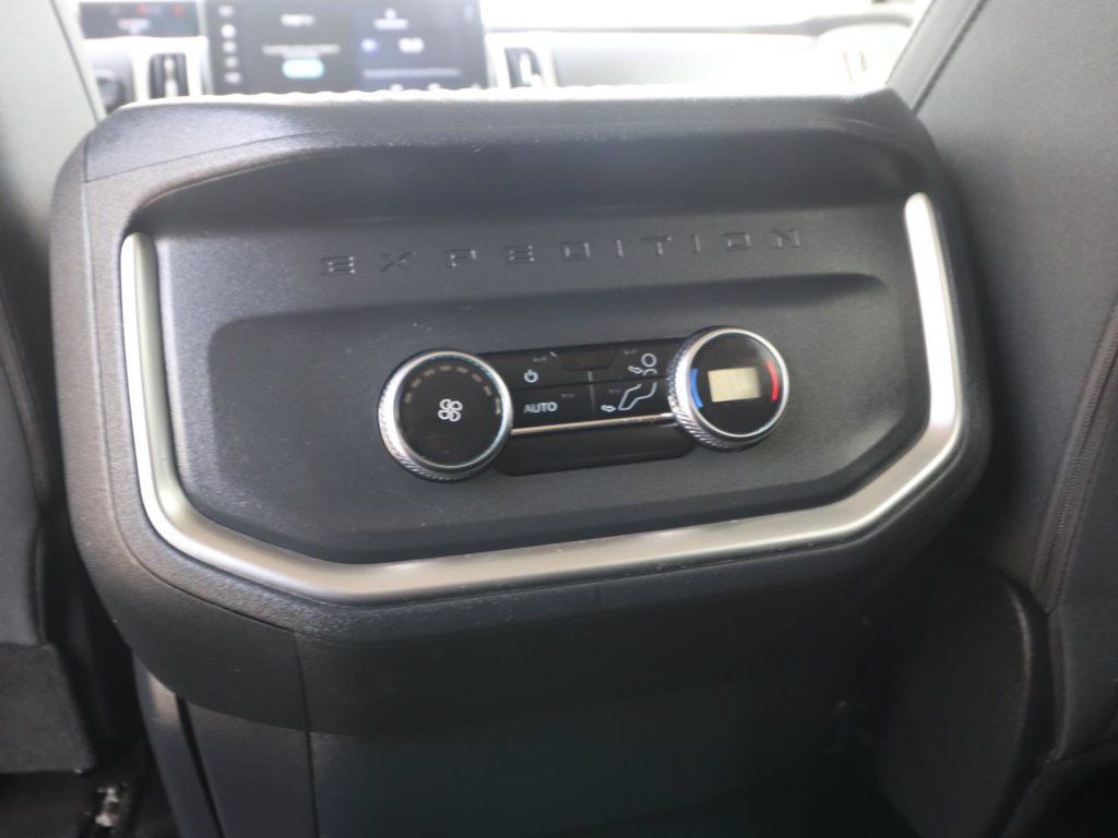 Certified 2025 Ford Expedition Active RWD image 10