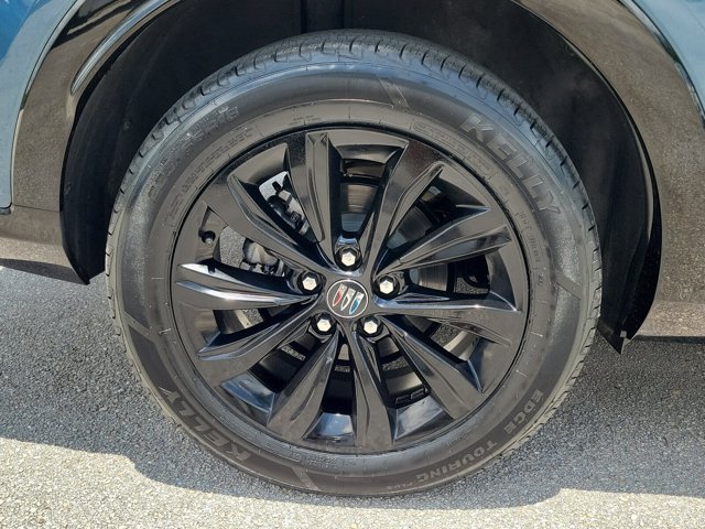 Used 2024 Buick Envista Sport Touring w/ Convenience II Package FWD image 8