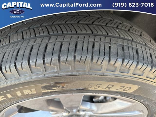 Certified 2022 Ford Explorer XLT w/ Equipment Group 202A image 14