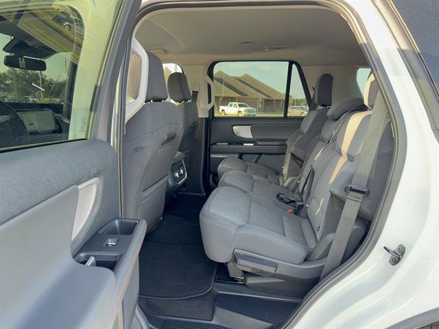 Certified 2025 Ford Expedition Active RWD image 10