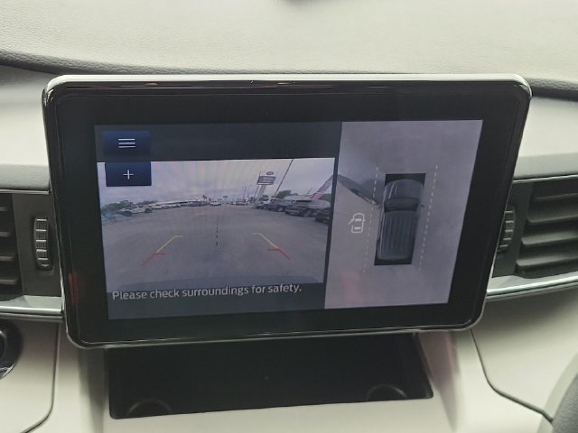 Certified 2022 Ford Explorer XLT w/ Equipment Group 202A RWD image 29