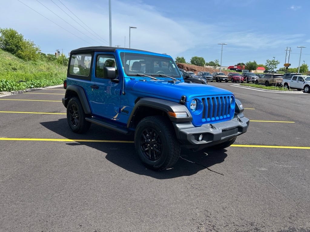 Used 2023 Jeep Wrangler Sport AWD/4WD image 8