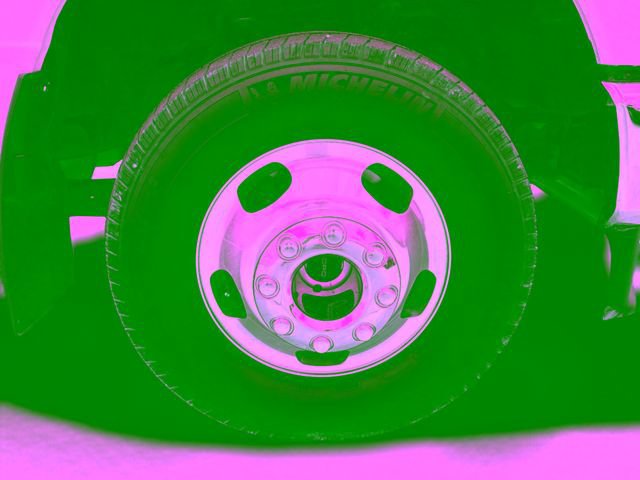 Certified 2025 Ford F350 Lariat AWD/4WD image 9