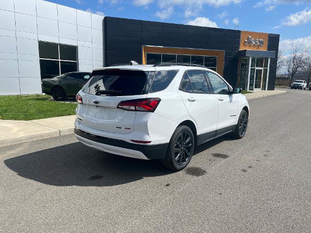 Used 2024 Chevrolet Equinox RS AWD/4WD image 2