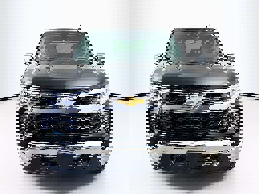 Used 2025 Chevrolet Silverado 1500 LT image 8