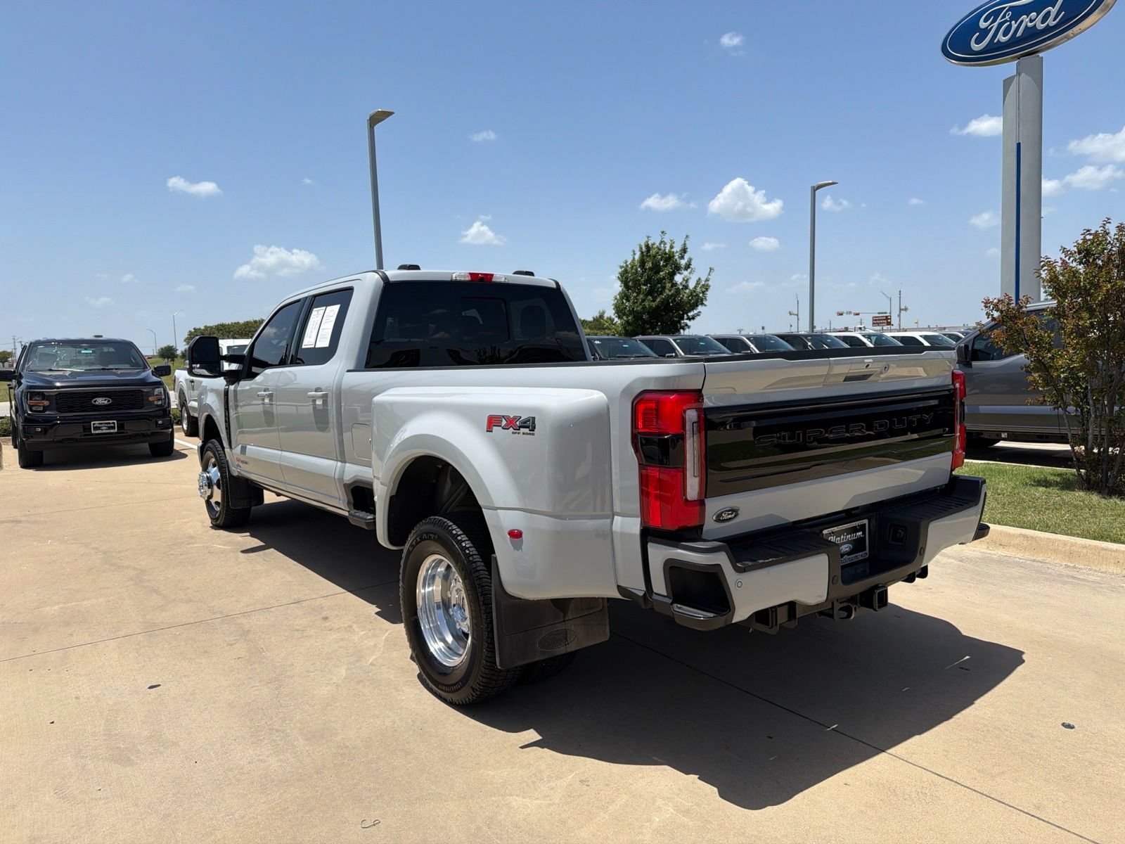 Certified 2026 Ford F350 Platinum AWD/4WD image 3