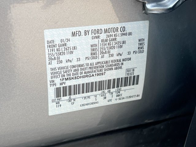 Certified 2024 Ford Explorer XLT w/ Equipment Group 202A AWD/4WD image 25