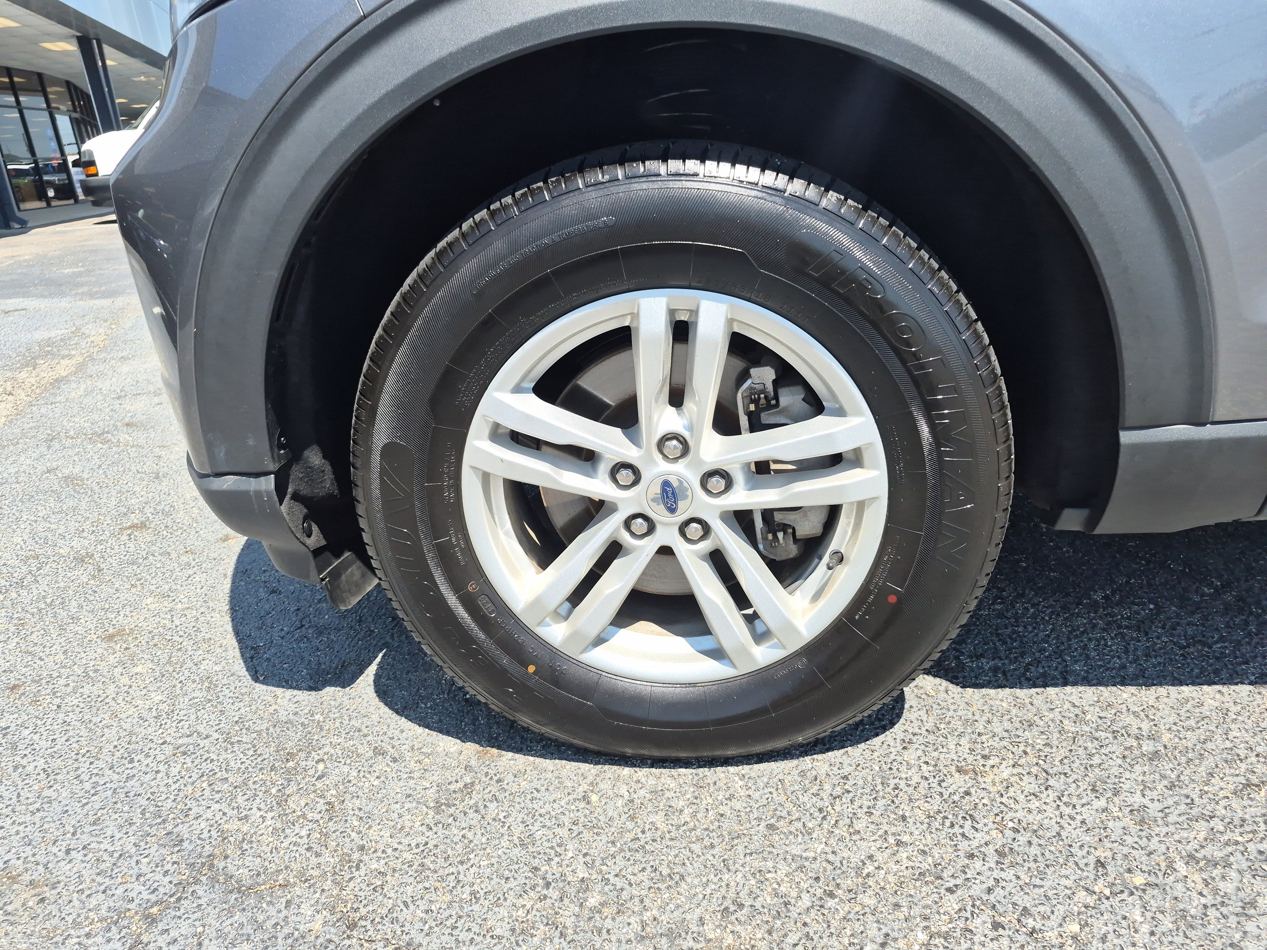 Certified 2024 Ford Explorer XLT w/ Equipment Group 202A AWD/4WD image 8