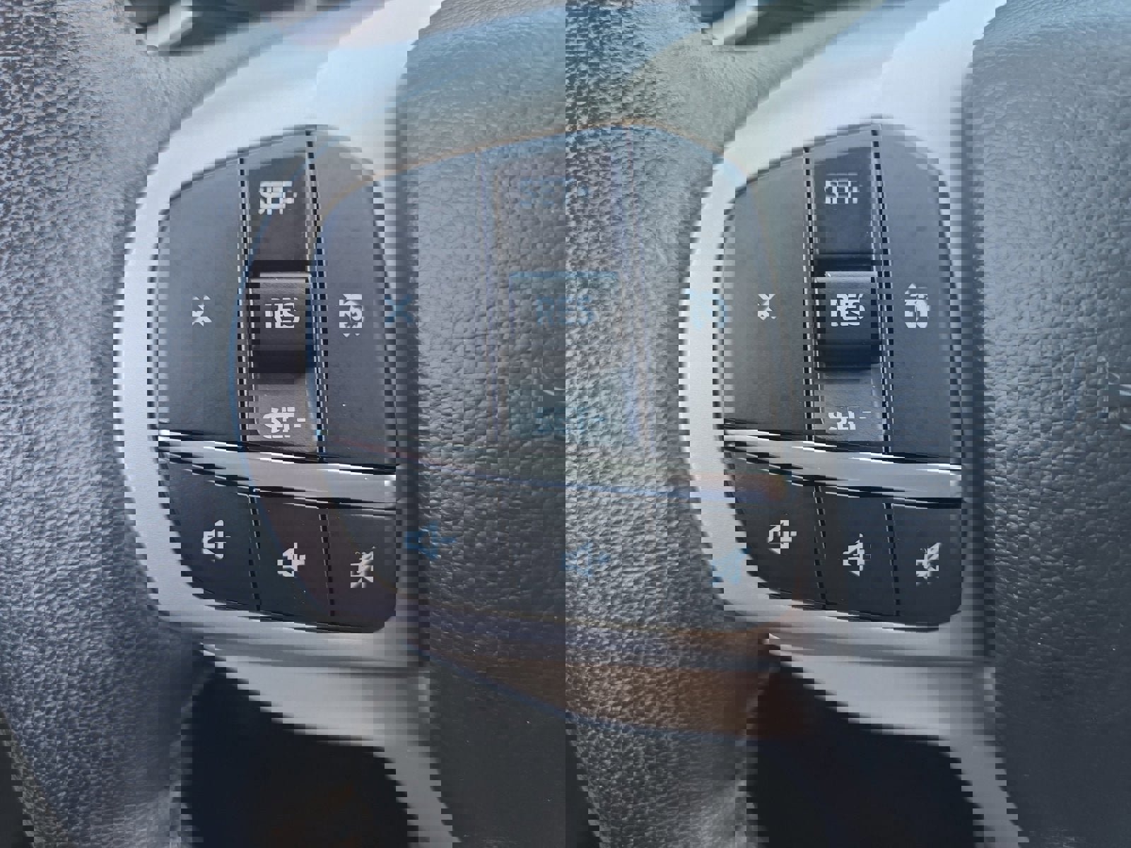 Certified 2023 Ford Explorer XLT w/ Equipment Group 202A image 14