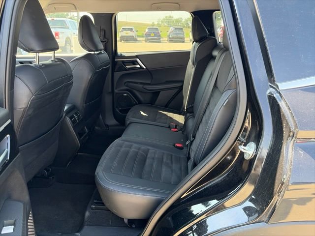 Used 2025 Mitsubishi Outlander SE AWD/4WD image 10