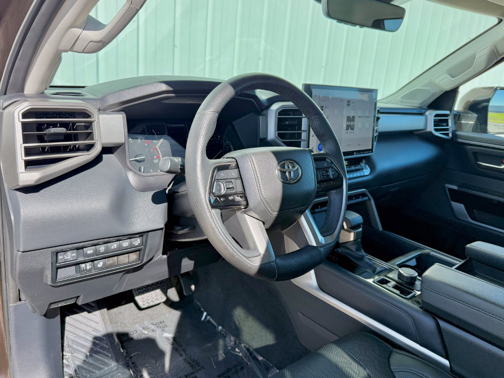 Used 2023 Toyota Tundra Limited AWD/4WD image 10