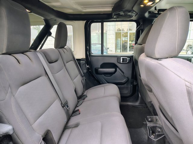 Used 2019 Jeep Wrangler Unlimited Sport S AWD/4WD image 17