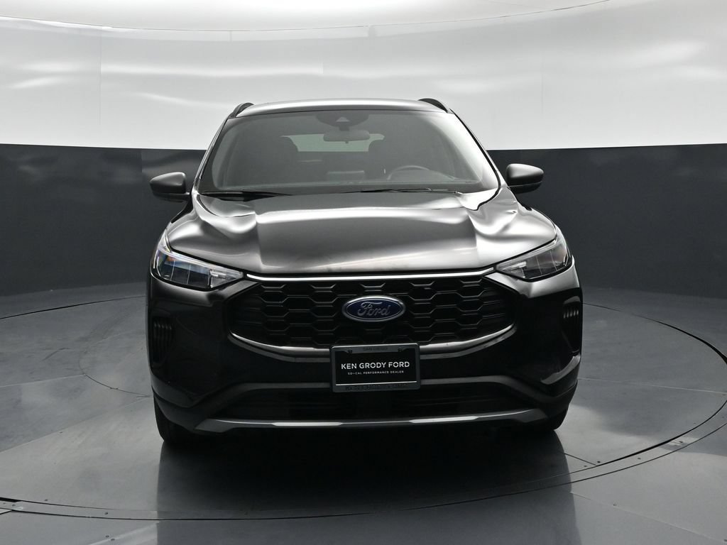 Certified 2025 Ford Escape ST-Line FWD image 20