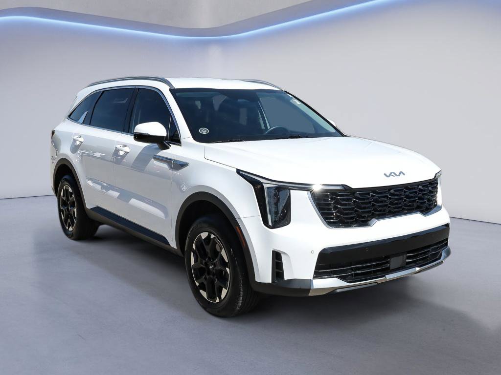 Used 2025 Kia Sorento S AWD/4WD image 9