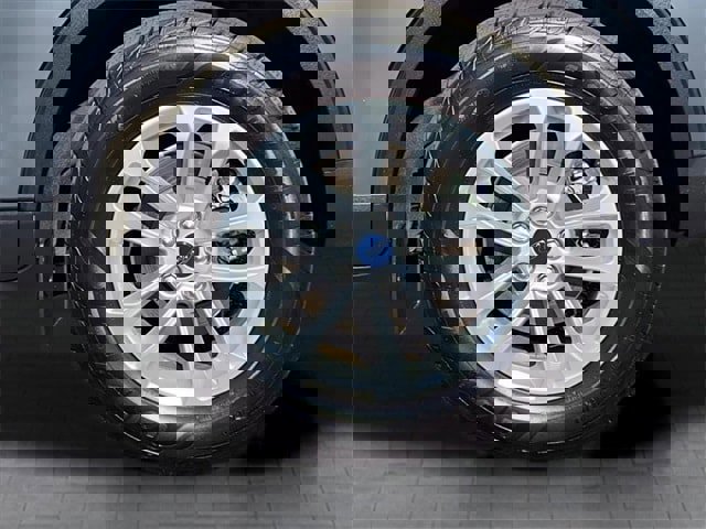 Certified 2021 Ford Escape SE image 9