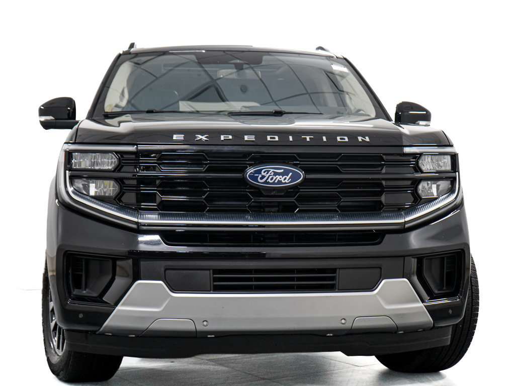 Certified 2025 Ford Expedition Max Platinum AWD/4WD image 3