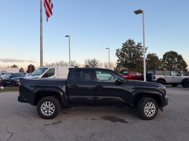 Used 2026 Toyota Tacoma SR5 w/ SR5 Upgrade Package AWD/4WD image 10