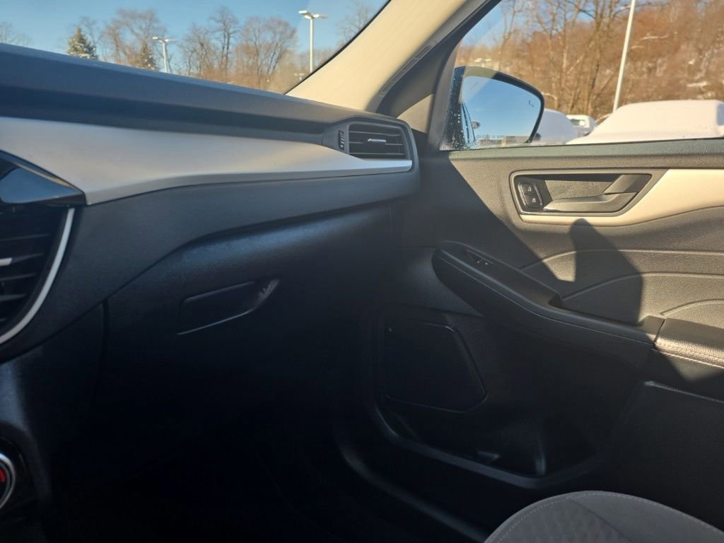 Certified 2022 Ford Escape SE w/ Cold Weather Package image 20