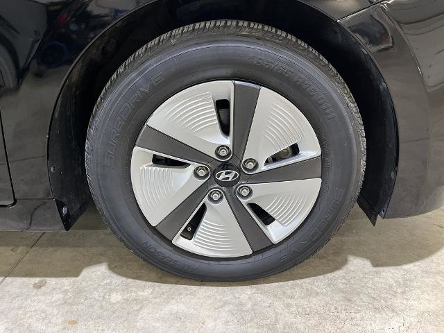 Used 2018 Hyundai Ioniq Blue image 23