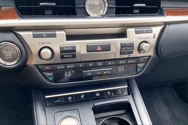Used 2017 Lexus ES 350 w/ Luxury Package FWD image 35
